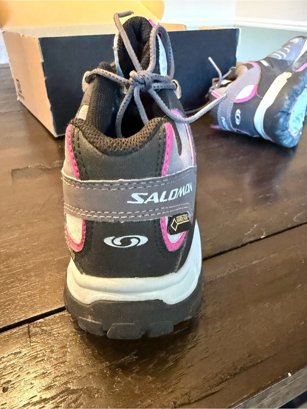 Salomon Women's Gray and Purple Goretex Trail Sneakers